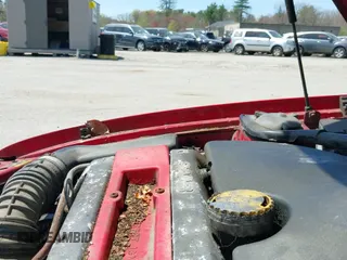 ✅ 1999 Saab 9-3 • VIN: YS3DF58N6X2075029 • Lot: 42157737. Wystawiony na IAAI z przebiegiem 207 803 mil. Bezpłatny archiwum sprzedaży aukcyjnych z USA i szczegółowy raport historii pojazdu na DreamBid. Zdjęcie 12.