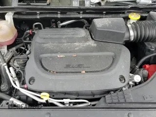 ✅ 2023 Chrysler Pacifica Touring L • VIN: 2C4RC3BG4PR585384 • Lot: 61057155. Listed on Copart with 24,125 mi. Free auction sales archive from the USA and detailed vehicle history report at DreamBid. Image 16.