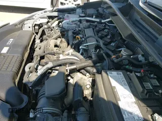 ✅ 2022 Toyota Corolla SE • VIN: 5YFS4MCE0NP124536 • Lot: 42524964. Wystawiony na IAAI z przebiegiem 48 352 mil. Bezpłatny archiwum sprzedaży aukcyjnych z USA i szczegółowy raport historii pojazdu na DreamBid. Zdjęcie 19.