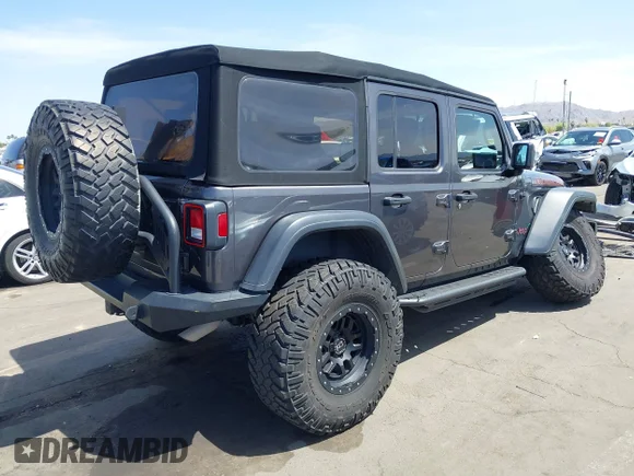 ✅ 2018 Jeep Wrangler Unlimited Rubicon • VIN: 1C4HJXFG8JW212642 • Lot: 44984360. Wystawiony na IAAI z przebiegiem 104 872 mil. Bezpłatny archiwum sprzedaży aukcyjnych z USA i szczegółowy raport historii pojazdu na DreamBid. Zdjęcie 4.