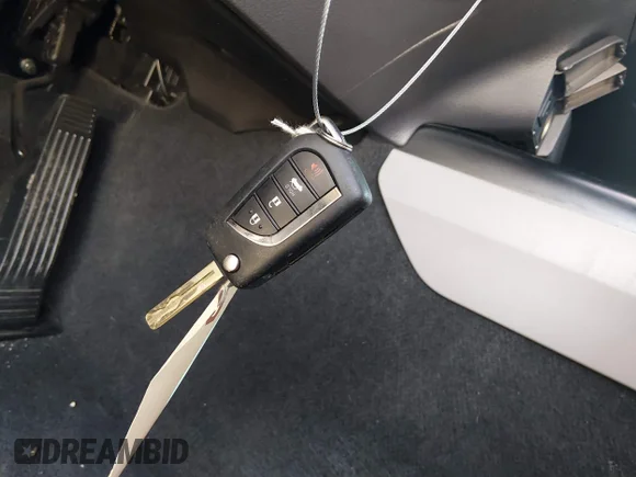 ✅ 2018 Toyota Camry SE • VIN: 4T1B11HKXJU677371 • Lot: 45119191. Wystawiony na IAAI z przebiegiem 91 145 mil. Bezpłatny archiwum sprzedaży aukcyjnych z USA i szczegółowy raport historii pojazdu na DreamBid. Zdjęcie 11.