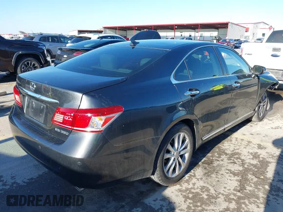 ✅ 2011 Lexus ES 330 • VIN: JTHBK1EGXB2461226 • Lot: 41659293. Wystawiony na IAAI z przebiegiem 50 641 mil. Bezpłatny archiwum sprzedaży aukcyjnych z USA i szczegółowy raport historii pojazdu na DreamBid. Zdjęcie 4.