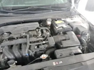 ✅ 2021 Hyundai Elantra SE • VIN: 5NPLL4AG2MH047787 • Lot: 91790215. Listed on Copart with 15,671 mi. Free auction sales archive from the USA and detailed vehicle history report at DreamBid. Image 13.