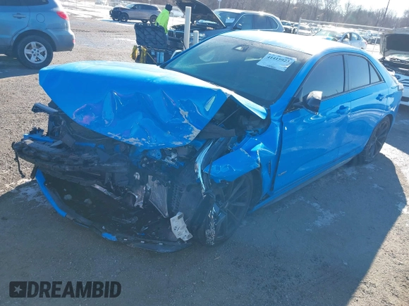 ✅ 2022 Cadillac CT4-V Blackwing • VIN: 1G6D75RP0N0410074 • Lot: 41415923. Wystawiony na IAAI z przebiegiem 22 153 mil. Bezpłatny archiwum sprzedaży aukcyjnych z USA i szczegółowy raport historii pojazdu na DreamBid. Zdjęcie 2.