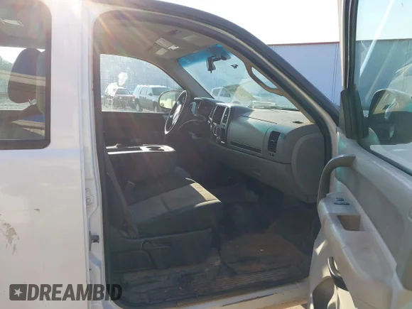 ✅ 2007 Chevrolet Silverado 2500HD 1LT • VIN: 1GCHC23K57F536257 • Lot: 43186585. Wystawiony na IAAI z przebiegiem 317 958 mil. Bezpłatny archiwum sprzedaży aukcyjnych z USA i szczegółowy raport historii pojazdu na DreamBid. Zdjęcie 5.