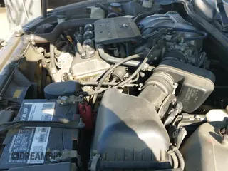 ✅ 2001 Toyota Camry LE • VIN: JT2BF22K910291979 • Lot: 42638534. Listed on IAAI with 123,684 mi. Free auction sales archive from the USA and detailed vehicle history report at DreamBid. Image 19.