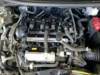 ✅ 2025 Nissan Versa S • VIN: 3N1CN8DV9SL817642 • Lot: 93754505. Listed on Copart with 18,792 mi. Free auction sales archive from the USA and detailed vehicle history report at DreamBid. Image 13.