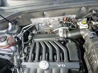 ✅ 2020 Volkswagen Atlas SEL Premium R-Line • VIN: 1V2TE2CA3LC231717 • Лот: 46714205. Опубликован ранее на Copart с пробегом 76 086 миль. Бесплатный доступ к архиву аукционных продаж из США и подробный отчёт об истории автомобиля на DreamBid. Изображение 16.