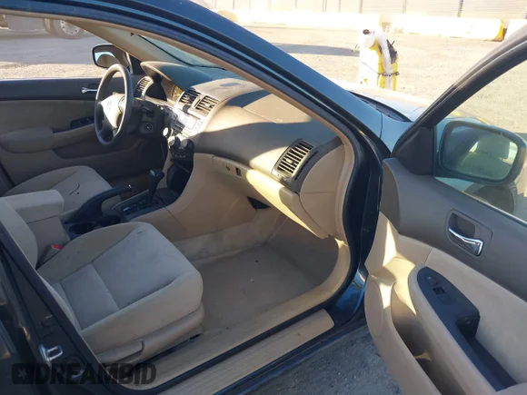 ✅ 2004 Honda Accord LX • VIN: 1HGCM563X4A171579 • Lot: 44128101. Wystawiony na IAAI z przebiegiem 71 760 mil. Bezpłatny archiwum sprzedaży aukcyjnych z USA i szczegółowy raport historii pojazdu na DreamBid. Zdjęcie 5.