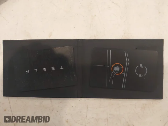 ✅ 2024 Tesla Cybertruck Cyberbeast • VIN: 7G2CEHEE3RA025243 • Lot: 43220483. Listed on IAAI with 15,905 mi. Free auction sales archive from the USA and detailed vehicle history report at DreamBid. Image 11.