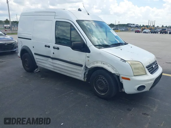 ✅ 2013 Ford Transit Connect XLT • VIN: NM0LS7BN5DT136165 • Lot: 43239378. Wystawiony na IAAI z przebiegiem 132 293 mil. Bezpłatny archiwum sprzedaży aukcyjnych z USA i szczegółowy raport historii pojazdu na DreamBid. Zdjęcie 1.