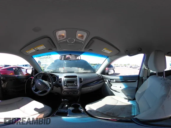 ✅ 2014 Kia Sorento LX • VIN: 5XYKTDA74EG470794 • Lot: 42025191. Listed on IAAI with 163,804 mi. Free auction sales archive from the USA and detailed vehicle history report at DreamBid. Image 21.