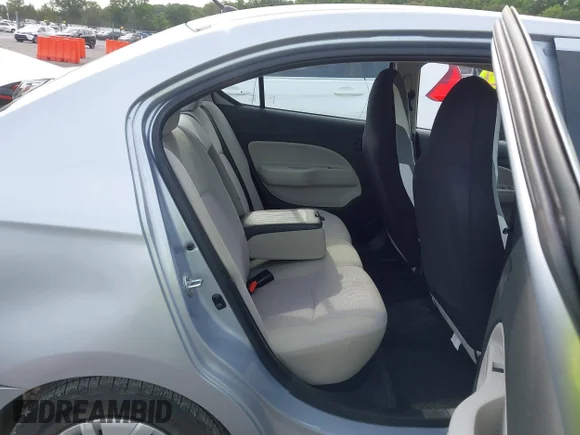 ✅ 2020 Mitsubishi Mirage ES • VIN: ML32F3FJ9LHF07564 • Лот: 42309463. Опубліковано раніше на IAAI з пробігом 30 534 миль. Безкоштовний доступ до архіву аукціонних продажів зі США та докладний звіт про історію автомобіля на DreamBid. Зображення 8.