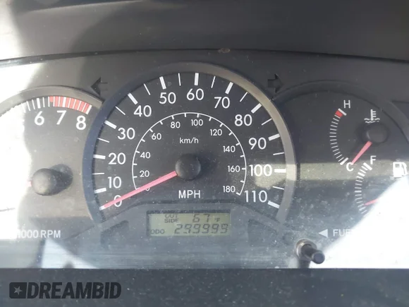 ✅ 2003 Toyota Corolla CE • VIN: 1NXBR32E43Z110034 • Lot: 44085758. Wystawiony na IAAI z przebiegiem 299 999 mil. Bezpłatny archiwum sprzedaży aukcyjnych z USA i szczegółowy raport historii pojazdu na DreamBid. Zdjęcie 7.