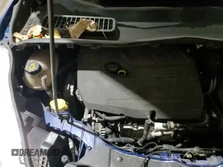 ✅ 2018 Ford Escape SE • VIN: 1FMCU9GD8JUA61908 • Lot: 90301565. Wystawiony na Copart z przebiegiem 126 148 mil. Bezpłatny archiwum sprzedaży aukcyjnych z USA i szczegółowy raport historii pojazdu na DreamBid. Zdjęcie 14.