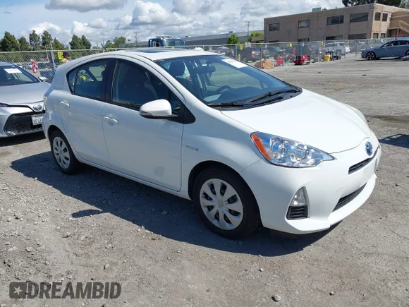 ✅ 2012 Toyota Prius One • VIN: JTDKDTB36C1031113 • Лот: 45025757. Опубліковано раніше на IAAI з пробігом 95 643 миль. Безкоштовний доступ до архіву аукціонних продажів зі США та докладний звіт про історію автомобіля на DreamBid. Зображення 1.