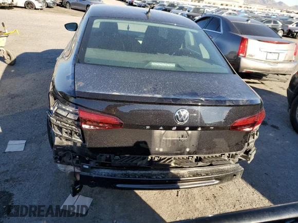 ✅ 2020 Volkswagen Passat SE • VIN: 1VWSA7A33LC012683 • Lot: 71447962. Wystawiony na Copart z przebiegiem 25 757 mil. Bezpłatny archiwum sprzedaży aukcyjnych z USA i szczegółowy raport historii pojazdu na DreamBid. Zdjęcie 6.