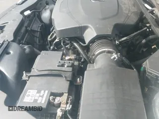 ✅ 2019 Acura TLX w/A-Spec Pkg • VIN: 19UUB3F67KA000679 • Lot: 43659897. Wystawiony na IAAI z przebiegiem 85 818 mil. Bezpłatny archiwum sprzedaży aukcyjnych z USA i szczegółowy raport historii pojazdu na DreamBid. Zdjęcie 19.