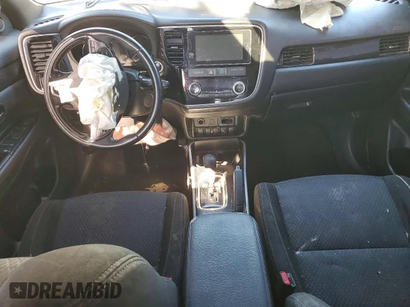 ✅ 2018 Mitsubishi Outlander SE • VIN: JA4AD3A30JZ051735 • Lot: 74858915. Wystawiony na Copart z przebiegiem Nie podano. Bezpłatny archiwum sprzedaży aukcyjnych z USA i szczegółowy raport historii pojazdu na DreamBid. Zdjęcie 8.