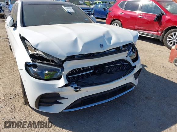 ✅ 2021 Mercedes-Benz E 450 • VIN: W1KZF5KB7MA932607 • Lot: 43459054. Wystawiony na IAAI z przebiegiem 38 826 mil. Bezpłatny archiwum sprzedaży aukcyjnych z USA i szczegółowy raport historii pojazdu na DreamBid. Zdjęcie 6.
