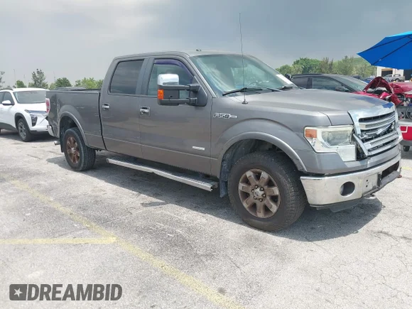 ✅ 2013 Ford F-150 Lariat • VIN: 1FTFW1ET7DFD19447 • Lot: 45392900. Wystawiony na IAAI z przebiegiem 204 362 mil. Bezpłatny archiwum sprzedaży aukcyjnych z USA i szczegółowy raport historii pojazdu na DreamBid. Zdjęcie 1.