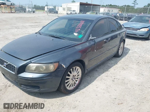 ✅ 2007 Volvo S40 2.4L • VIN: YV1MS390872300832 • Лот: 42300214. Опубліковано раніше на IAAI з пробігом Не вказано. Безкоштовний доступ до архіву аукціонних продажів зі США та докладний звіт про історію автомобіля на DreamBid. Зображення 2.