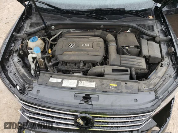 ✅ 2017 Volkswagen Passat R-Line • VIN: 1VWDT7A34HC068979 • Lot: 39997343. Wystawiony na Copart z przebiegiem 81 783 mil. Bezpłatny archiwum sprzedaży aukcyjnych z USA i szczegółowy raport historii pojazdu na DreamBid. Zdjęcie 12.