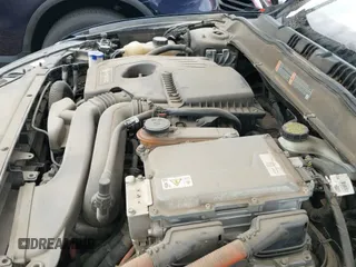 ✅ 2016 Ford Fusion SE Hybrid • VIN: 3FA6P0LU3GR127202 • Lot: 43061240. Wystawiony na IAAI z przebiegiem 196 916 mil. Bezpłatny archiwum sprzedaży aukcyjnych z USA i szczegółowy raport historii pojazdu na DreamBid. Zdjęcie 18.