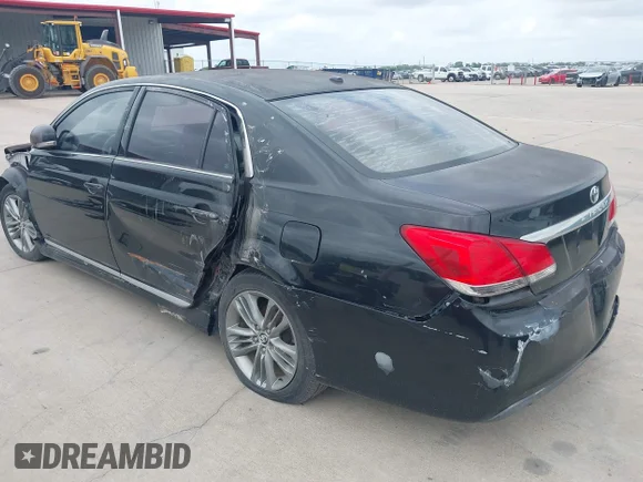 ✅ 2011 Toyota Avalon Limited • VIN: 4T1BK3DB2BU393734 • Lot: 44831493. Listed on IAAI with 179,553 mi. Free auction sales archive from the USA and detailed vehicle history report at DreamBid. Image 3.