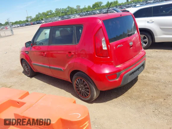 ✅ 2013 Kia Soul • VIN: KNDJT2A59D7570870 • Лот: 44716745. Опубликован ранее на IAAI с пробегом 431 176 миль. Бесплатный доступ к архиву аукционных продаж из США и подробный отчёт об истории автомобиля на DreamBid. Изображение 3.
