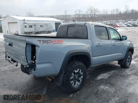 ✅ 2021 Toyota Tacoma TRD Pro • VIN: 3TYCZ5AN0MT034182 • Lot: 44034408. Wystawiony na IAAI z przebiegiem 40 077 mil. Bezpłatny archiwum sprzedaży aukcyjnych z USA i szczegółowy raport historii pojazdu na DreamBid. Zdjęcie 4.
