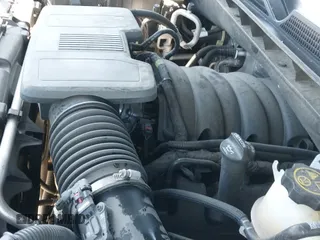 ✅ 2022 Chevrolet Silverado 1500 LT Trail Boss • VIN: 3GCUDFED3NG621160 • Lot: 41711947. Wystawiony na IAAI z przebiegiem 49 383 mil. Bezpłatny archiwum sprzedaży aukcyjnych z USA i szczegółowy raport historii pojazdu na DreamBid. Zdjęcie 20.