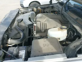 ✅ 2004 Cadillac Escalade ESV • VIN: 3GYFK66N74G263012 • Лот: 40350934. Опубликован ранее на IAAI с пробегом 259 563 миль. Бесплатный доступ к архиву аукционных продаж из США и подробный отчёт об истории автомобиля на DreamBid. Изображение 21.