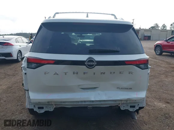 ✅ 2024 Nissan Pathfinder Platinum • VIN: 5N1DR3DH8RC208059 • Lot: 44827969. Wystawiony na IAAI z przebiegiem 20 723 mil. Bezpłatny archiwum sprzedaży aukcyjnych z USA i szczegółowy raport historii pojazdu na DreamBid. Zdjęcie 6.