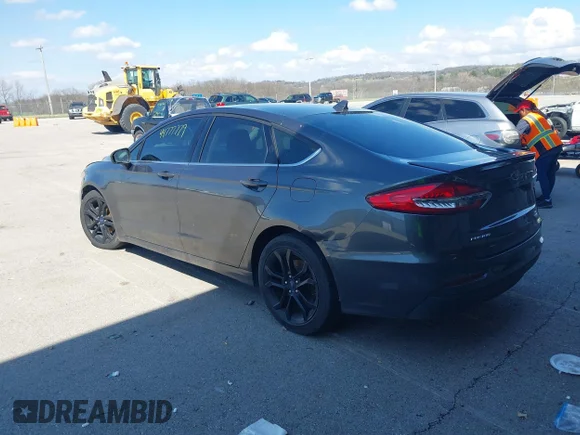 ✅ 2020 Ford Fusion SE • VIN: 3FA6P0HDXLR188906 • Lot: 44777779. Wystawiony na IAAI z przebiegiem 97 732 mil. Bezpłatny archiwum sprzedaży aukcyjnych z USA i szczegółowy raport historii pojazdu na DreamBid. Zdjęcie 3.