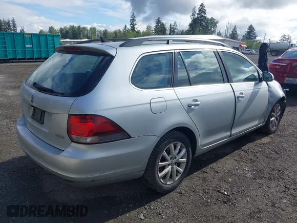 ✅ 2013 Volkswagen Jetta SE • VIN: 3VWPP7AJ9DM641853 • Lot: 42182458. Wystawiony na IAAI z przebiegiem 157 080 mil. Bezpłatny archiwum sprzedaży aukcyjnych z USA i szczegółowy raport historii pojazdu na DreamBid. Zdjęcie 4.