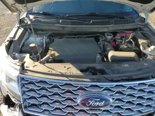 ✅ 2018 Ford Explorer Platinum • VIN: 1FM5K8HT3JGA43149 • Lot: 82693235. Listed on Copart with 89,531 mi. Free auction sales archive from the USA and detailed vehicle history report at DreamBid. Image 17.