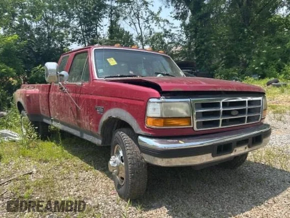 ✅ 1995 Ford F-350 • VIN: 1FTJX35F5SKA30133 • Lot: 60016495. Wystawiony na Copart z przebiegiem Nie podano. Bezpłatny archiwum sprzedaży aukcyjnych z USA i szczegółowy raport historii pojazdu na DreamBid. Zdjęcie 1.