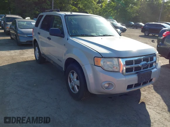 ✅ 2008 Ford Escape XLT • VIN: 1FMCU93188KC66582 • Lot: 45022030. Wystawiony na IAAI z przebiegiem 214 187 mil. Bezpłatny archiwum sprzedaży aukcyjnych z USA i szczegółowy raport historii pojazdu na DreamBid. Zdjęcie 1.