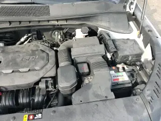 ✅ 2019 Kia Sorento L • VIN: 5XYPG4A37KG513530 • Лот: 94070325. Опубликован ранее на Copart с пробегом 149 708 миль. Бесплатный доступ к архиву аукционных продаж из США и подробный отчёт об истории автомобиля на DreamBid. Изображение 14.