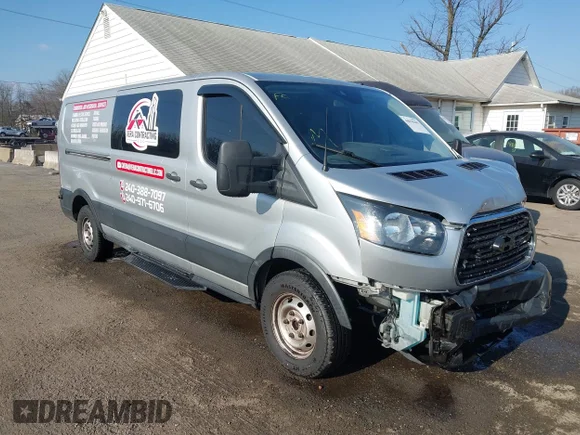 ✅ 2019 Ford Transit Cargo • VIN: 1FTYE2YM0KKA37788 • Лот: 44070209. Опубліковано раніше на IAAI з пробігом 201 441 миль. Безкоштовний доступ до архіву аукціонних продажів зі США та докладний звіт про історію автомобіля на DreamBid. Зображення 1.