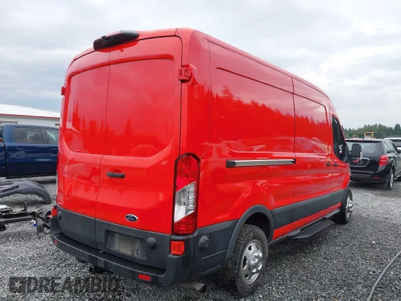 ✅ 2020 Ford Transit • VIN: 1FTBW9CG5LKA33962 • Лот: 43295677. Опубліковано раніше на IAAI з пробігом 72 562 миль. Безкоштовний доступ до архіву аукціонних продажів зі США та докладний звіт про історію автомобіля на DreamBid. Зображення 4.