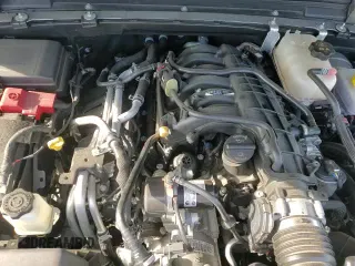 ✅ 2023 Jeep Wrangler Sport S • VIN: 1C4HJXDG4PW508723 • Lot: 81718245. Wystawiony na Copart z przebiegiem 32 440 mil. Bezpłatny archiwum sprzedaży aukcyjnych z USA i szczegółowy raport historii pojazdu na DreamBid. Zdjęcie 15.