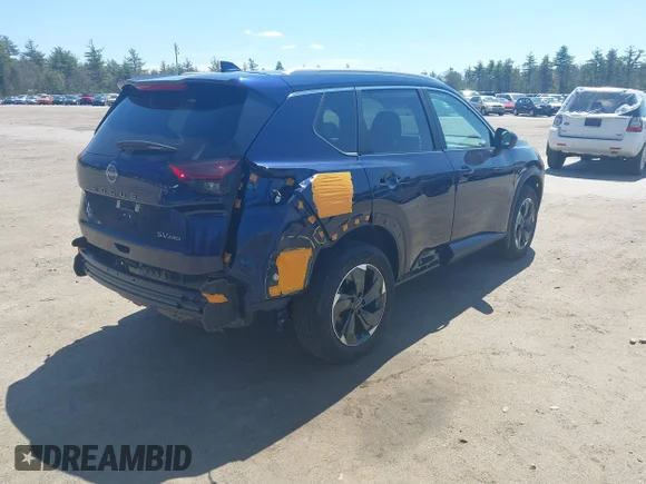 ✅ 2024 Nissan Rogue SV • VIN: 5N1BT3BB5RC746449 • Lot: 44997777. Wystawiony na IAAI z przebiegiem 14 775 mil. Bezpłatny archiwum sprzedaży aukcyjnych z USA i szczegółowy raport historii pojazdu na DreamBid. Zdjęcie 4.