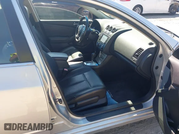 ✅ 2008 Nissan Altima SE • VIN: 1N4BL21E58C251473 • Lot: 43207425. Wystawiony na IAAI z przebiegiem 281 399 mil. Bezpłatny archiwum sprzedaży aukcyjnych z USA i szczegółowy raport historii pojazdu na DreamBid. Zdjęcie 5.