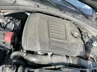 ✅ 2019 Jaguar F-Pace 25t Premium • VIN: SADCJ2FX9KA398045 • Лот: 44825055. Опубликован ранее на Copart с пробегом 88 744 миль. Бесплатный доступ к архиву аукционных продаж из США и подробный отчёт об истории автомобиля на DreamBid. Изображение 15.