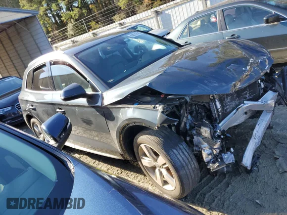 ✅ 2018 Audi Q5 Premium Plus • VIN: WA1BNAFY8J2102496 • Лот: 69818432. Опубліковано раніше на Copart з пробігом Не вказано. Безкоштовний доступ до архіву аукціонних продажів зі США та докладний звіт про історію автомобіля на DreamBid. Зображення 4.
