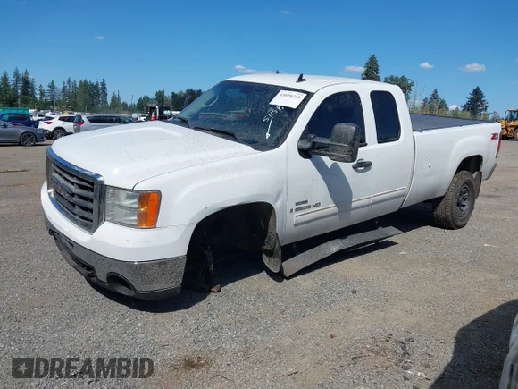 ✅ 2008 GMC Sierra 2500HD SLT • VIN: 1GTHK29648E182848 • Lot: 43028719. Wystawiony na IAAI z przebiegiem 279 878 mil. Bezpłatny archiwum sprzedaży aukcyjnych z USA i szczegółowy raport historii pojazdu na DreamBid. Zdjęcie 2.