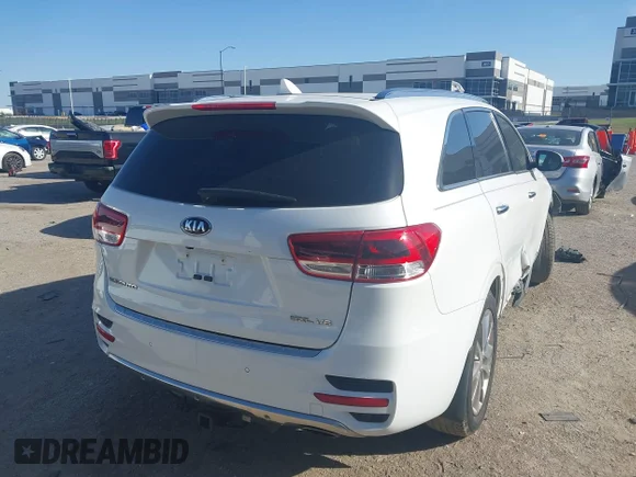 ✅ 2016 Kia Sorento SX • VIN: 5XYPKDA5XGG141186 • Lot: 44609754. Wystawiony na IAAI z przebiegiem 96 597 mil. Bezpłatny archiwum sprzedaży aukcyjnych z USA i szczegółowy raport historii pojazdu na DreamBid. Zdjęcie 4.