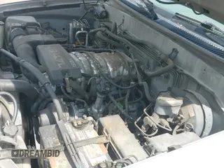 ✅ 2002 Toyota Sequoia SR5 • VIN: 5TDZT34A22S120451 • Lot: 42437485. Wystawiony na IAAI z przebiegiem 339 473 mil. Bezpłatny archiwum sprzedaży aukcyjnych z USA i szczegółowy raport historii pojazdu na DreamBid. Zdjęcie 12.